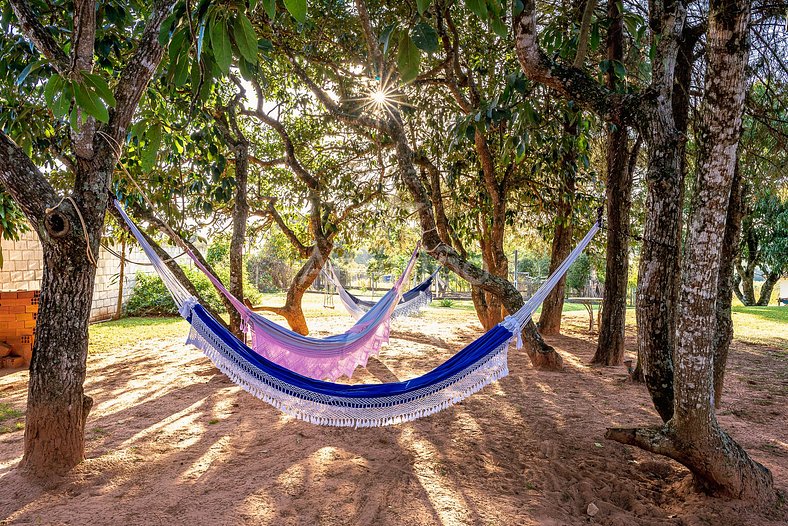 20 mil m² de sítio com piscina e churrasqueira